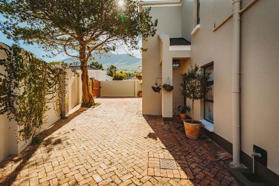 3 Bedroom Property for Sale in Fernridge Western Cape